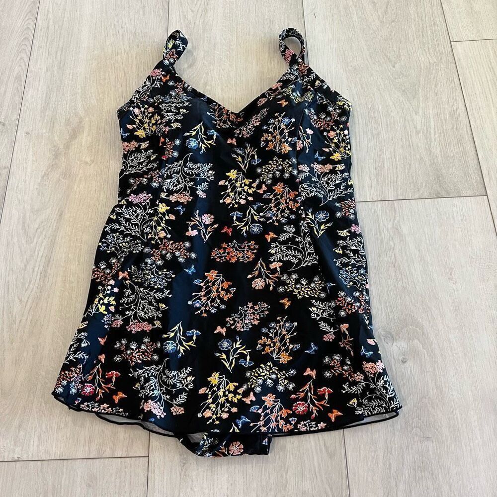 Shore Shapes Swimwear swimsuit size 8